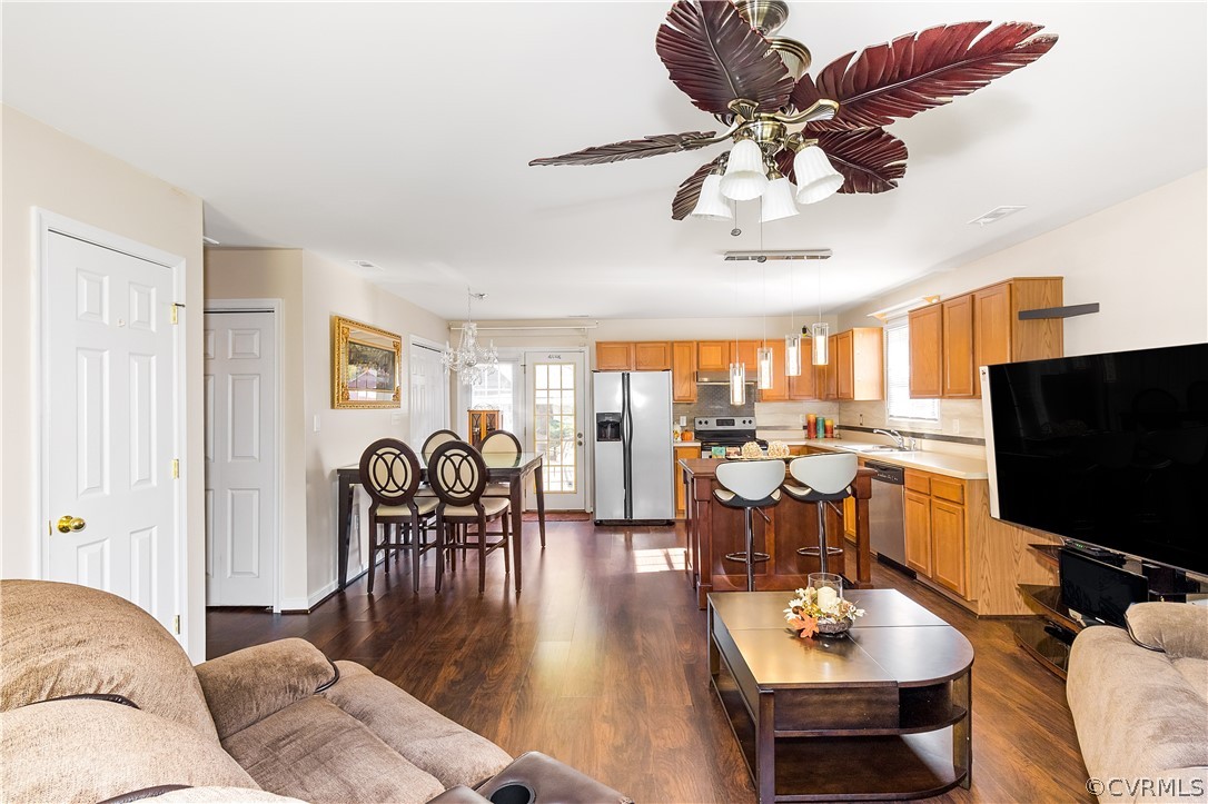 813 Deter Road Richmond, VA 23225 - Photo 3 of 22 Gallery Image 3