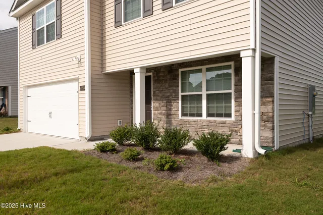 $315,000 | 4624 Slatestone Drive, Greenville, NC 27858