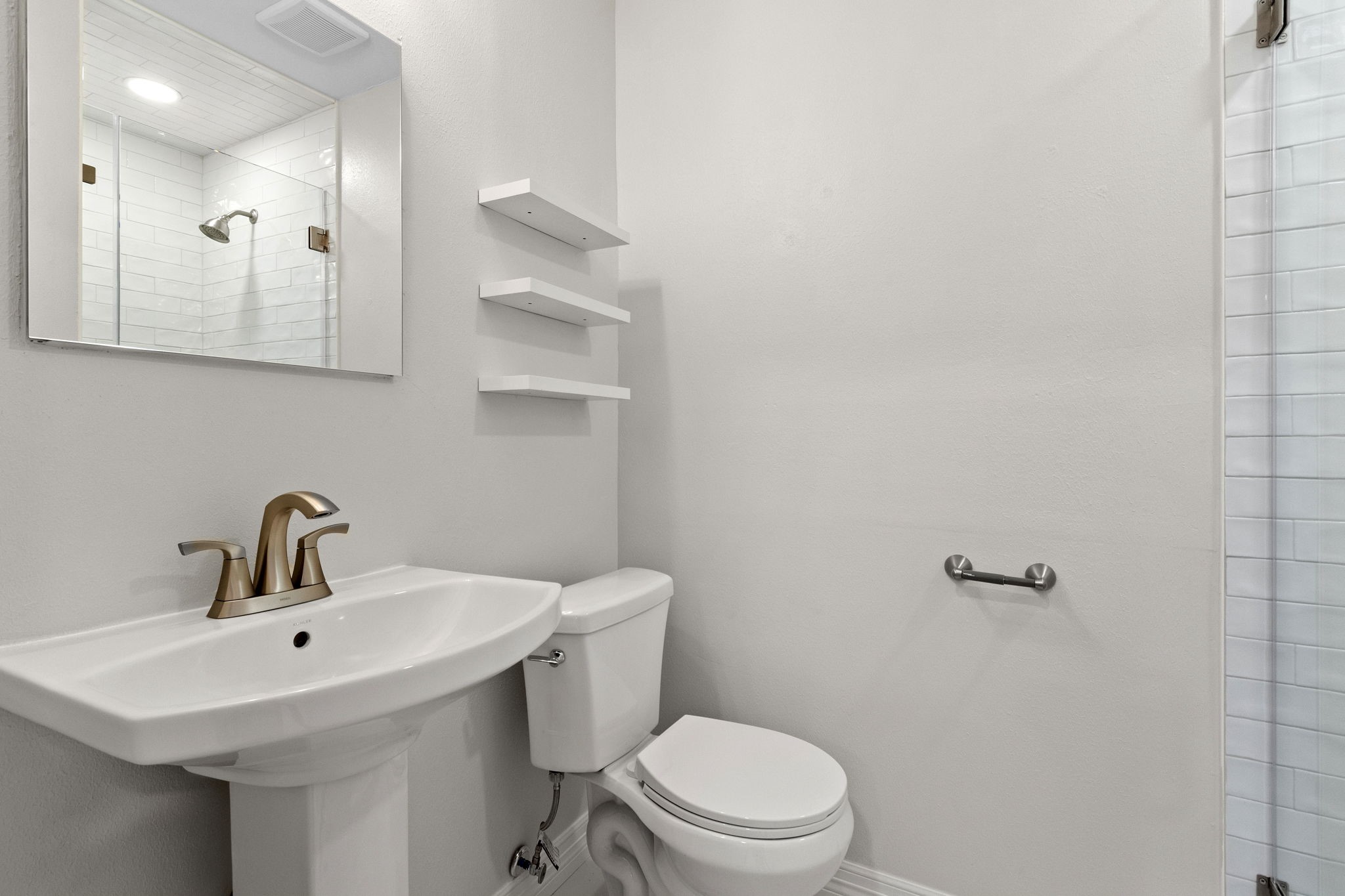 10518 Mayfield Road Houston, TX 77043 - Photo 18 of 26 updated bath