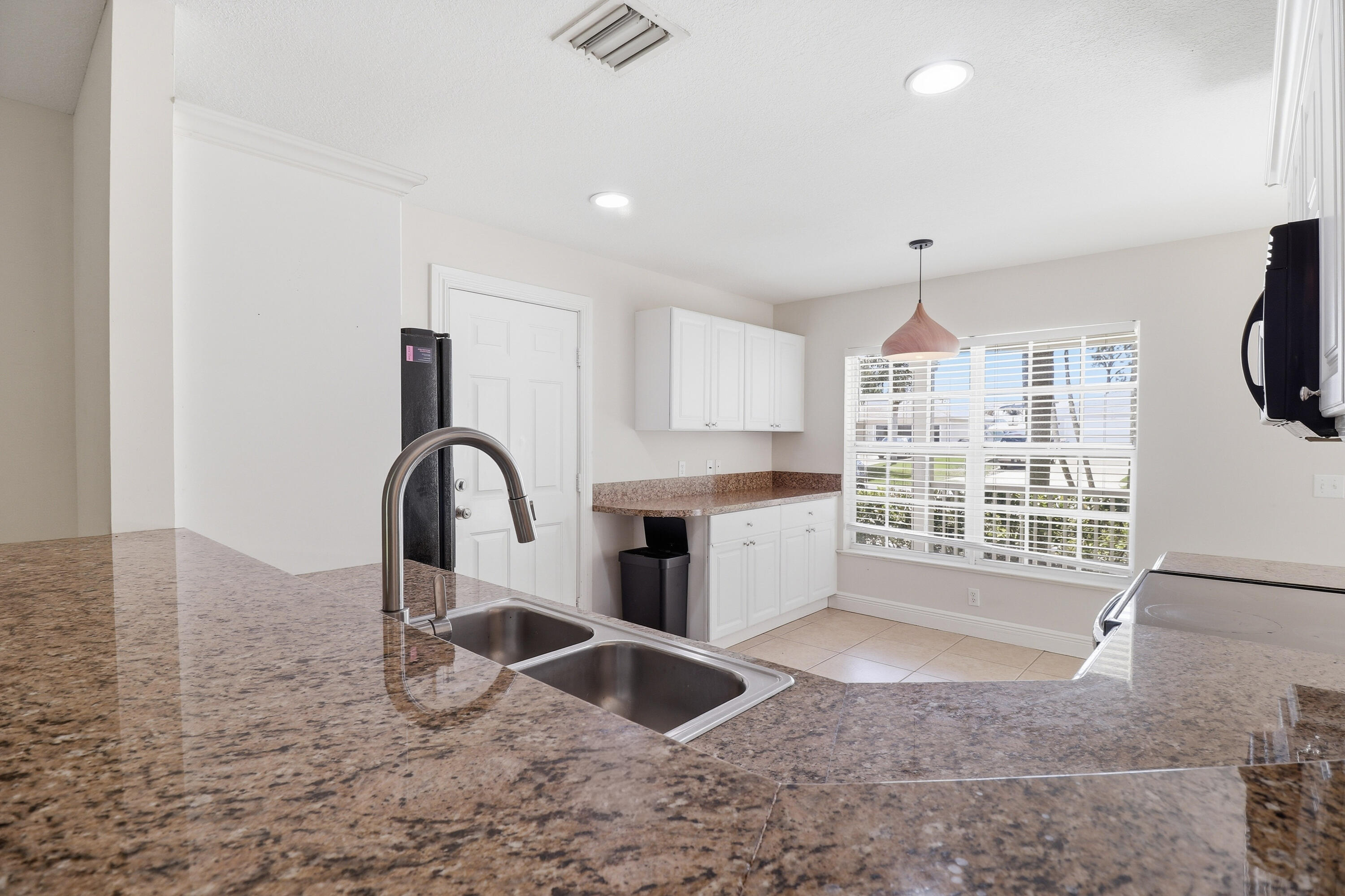 5802 Southeast Wesley Avenue Stuart, FL 34997 - Photo 28 of 31 9-IMG_0420