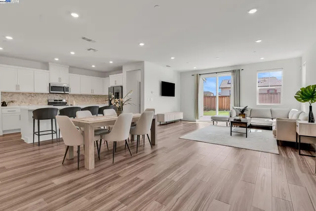 $719,000 | 5946 Markham Drive, Tracy, CA 95377