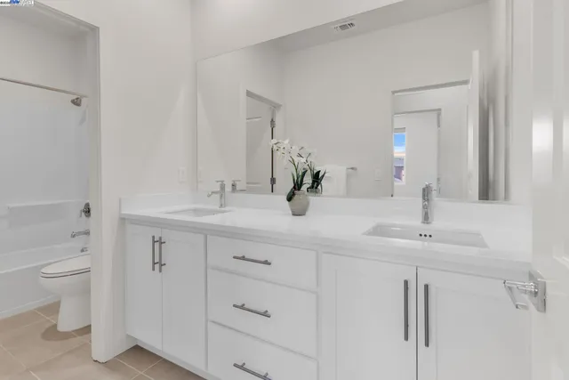 $719,000 | 5946 Markham Drive, Tracy, CA 95377