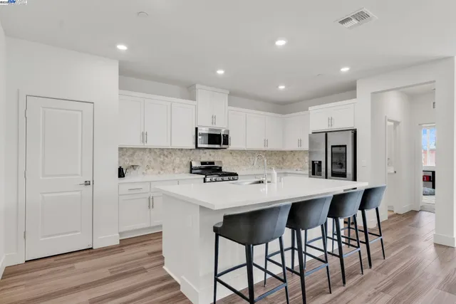 $719,000 | 5946 Markham Drive, Tracy, CA 95377