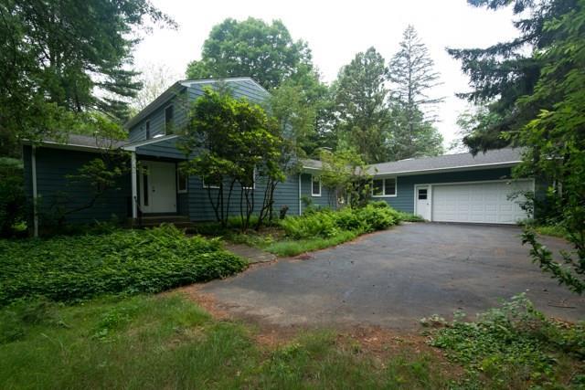 40 Overhill Road Woodbridge, CT 06525 - Photo 1 of 1
