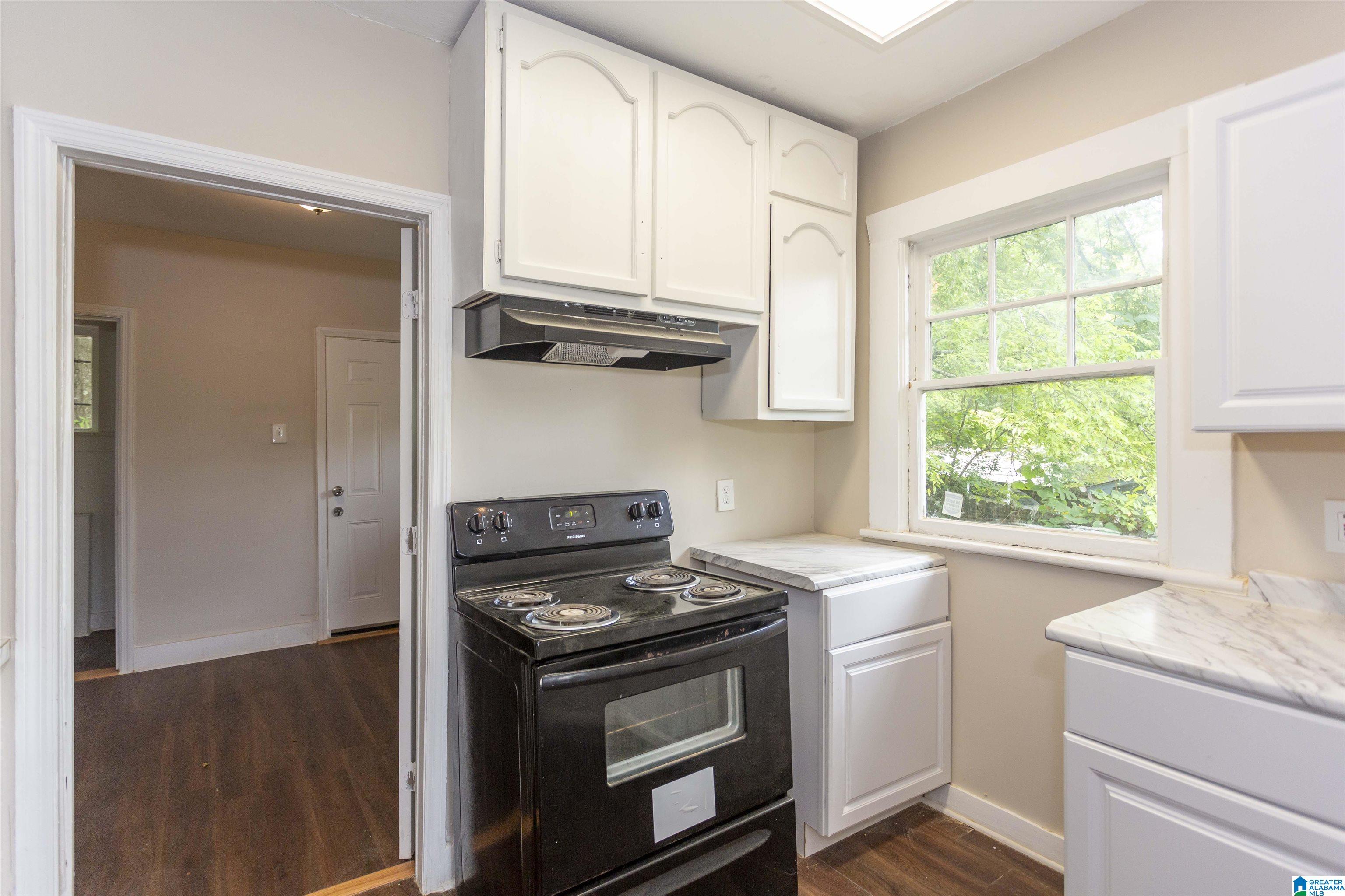 8146 Rugby Avenue Birmingham, AL 35206 - Photo 9 of 28