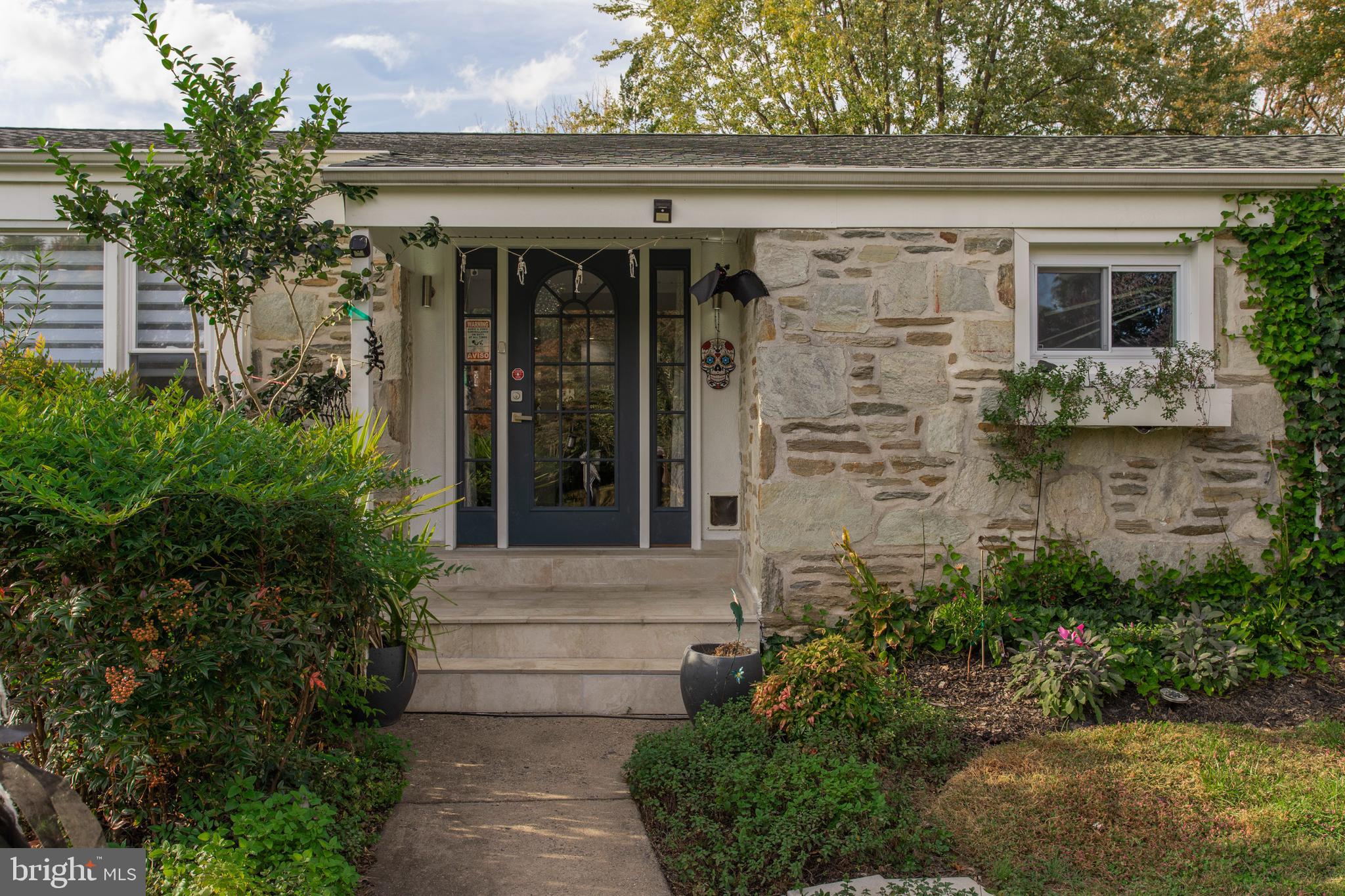3876 Shelley Road Huntingdon Valley, PA 19006 - Photo 3 of 38 Gallery Image 3