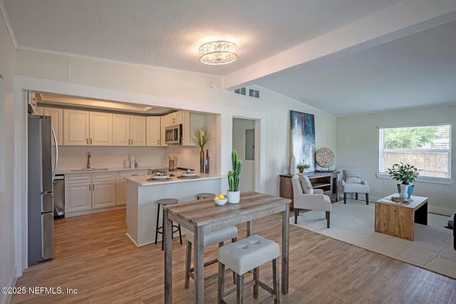 $725,000 | 571 Hopkins Street, Neptune Beach, FL 32266