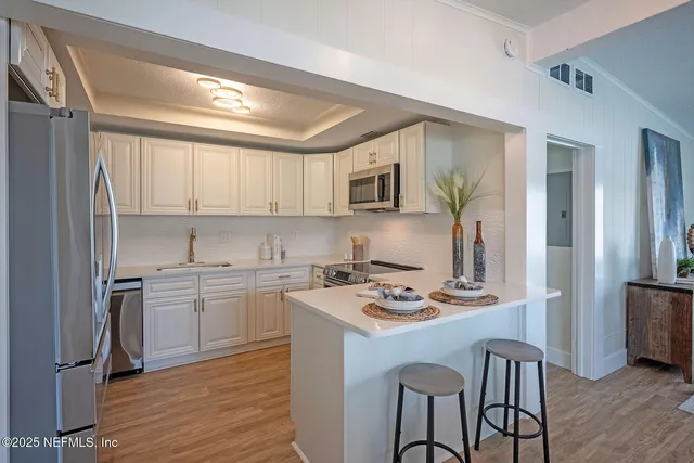 $725,000 | 571 Hopkins Street, Neptune Beach, FL 32266