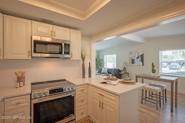 $725,000 | 571 Hopkins Street, Neptune Beach, FL 32266