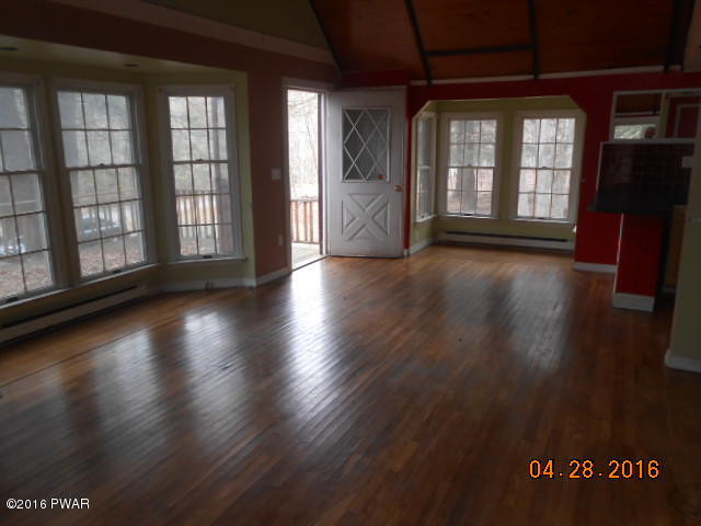 364 Minks Pond Road Bushkill, PA 18324 - Photo 6 of 11