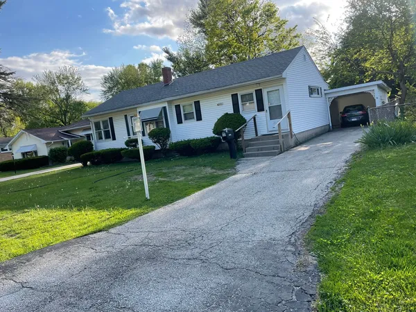 $90,000 | 1176 North West Street, Galesburg, IL 61401