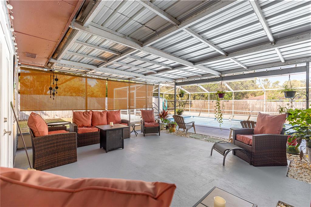 6401 East Holly Street Inverness, FL 34452 - Photo 37 of 51 a living room with furniture