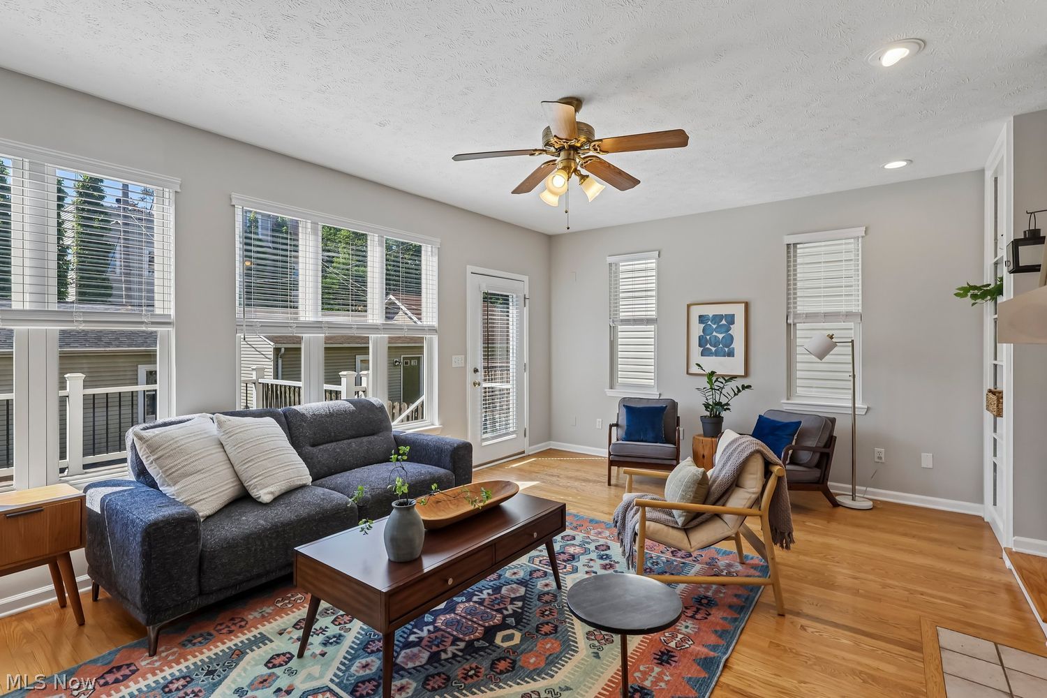 615 Literary Road Cleveland, OH 44113 - Photo 6 of 40