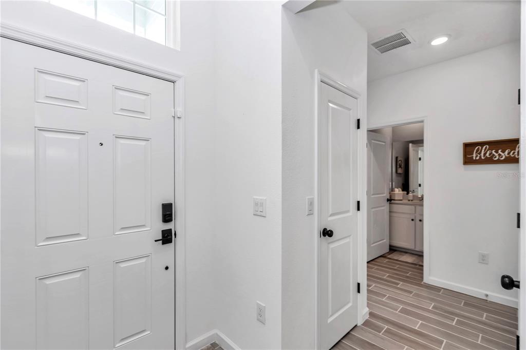 7651 Southwest 74th Loop Ocala, FL 34481 - Photo 31 of 47 a bathroom with a shower and a tub