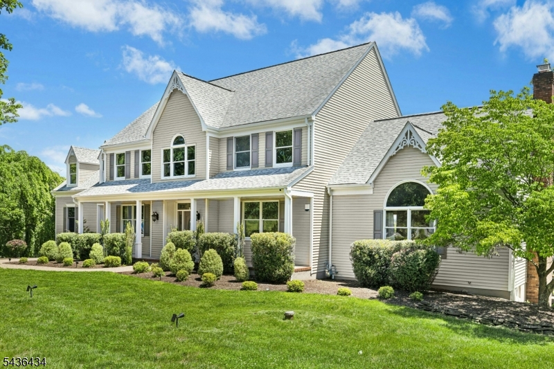 10 Red Robin Way Flemington, NJ 08822 - Photo 3 of 49