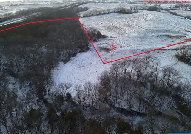 $429,300 | 27760 Y Highway, Oregon, MO 64473