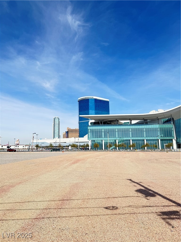 350 East Desert Inn Road, Unit F104 Las Vegas, NV 89109 - Photo 27 of 27 View of home's community with a view of city