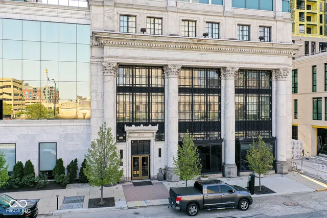 $2,250 | 429 North Pennsylvania Street, Unit 602, Indianapolis, IN 46204