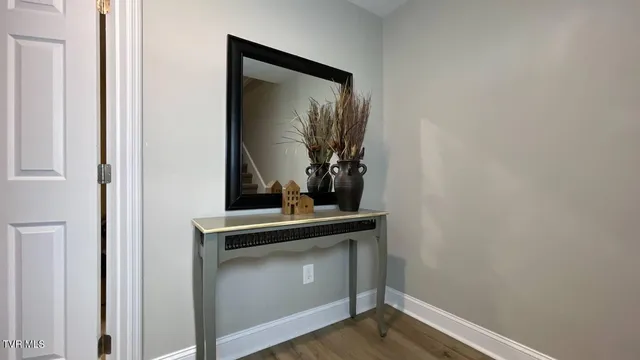 $2,400 | 169 East Grande Avenue, Unit 301, Johnson City, TN 37601