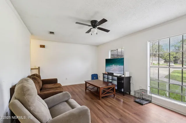 $475,000 | 810 Meadowbrook Drive, Orange Park, FL 32073