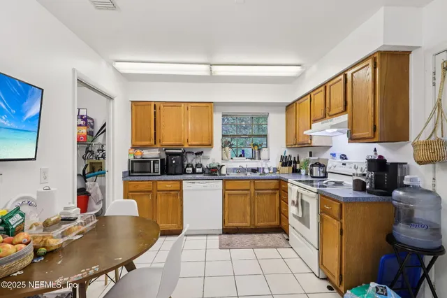 $475,000 | 810 Meadowbrook Drive, Orange Park, FL 32073