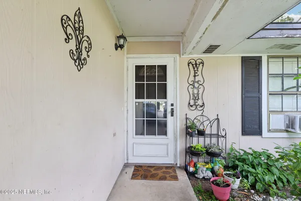 $460,000 | 810 Meadowbrook Drive, Orange Park, FL 32073