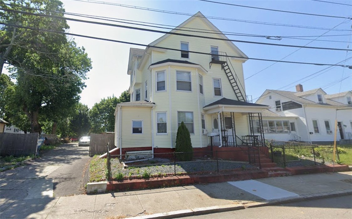 53 South Bend Street, Unit 3 Pawtucket, RI 02860 - Photo 8 of 10