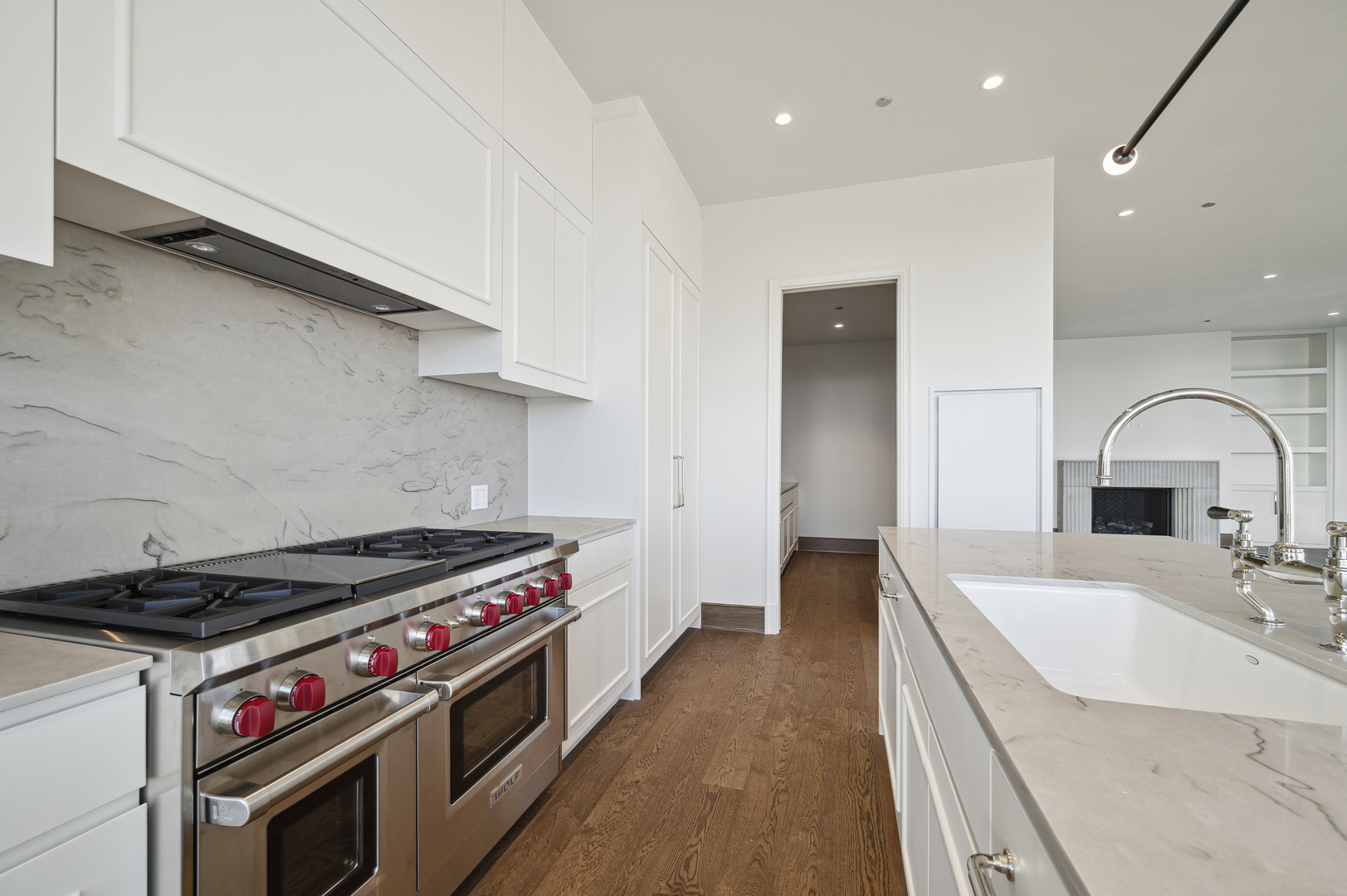 21 North May Street, Unit 1401 Chicago, IL 60607 - Photo 39 of 47 a kitchen with stove and a sink
