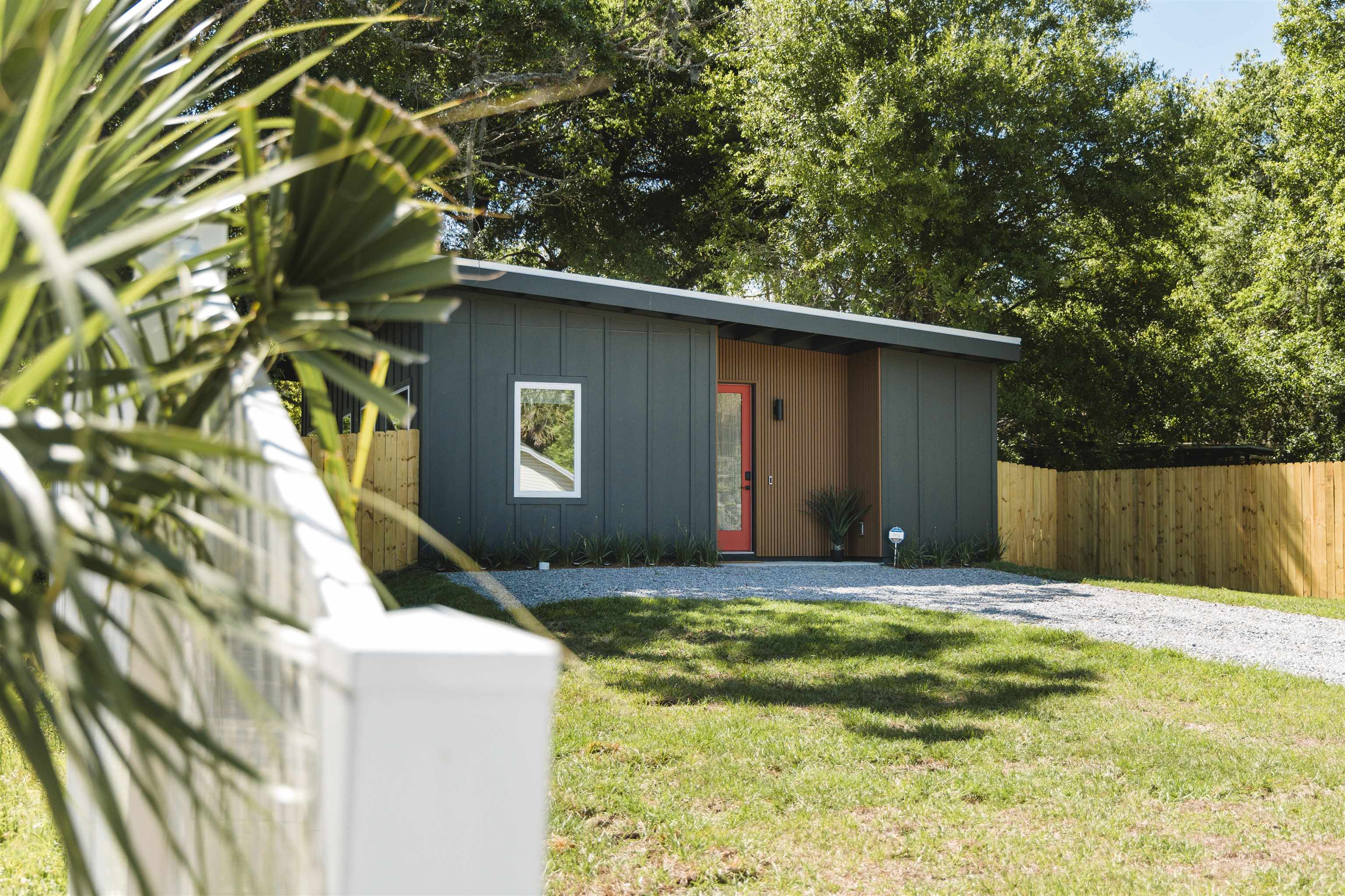 26 South Whitney Street St. Augustine, FL 32084 - Photo 20 of 21 a house view with a outdoor space
