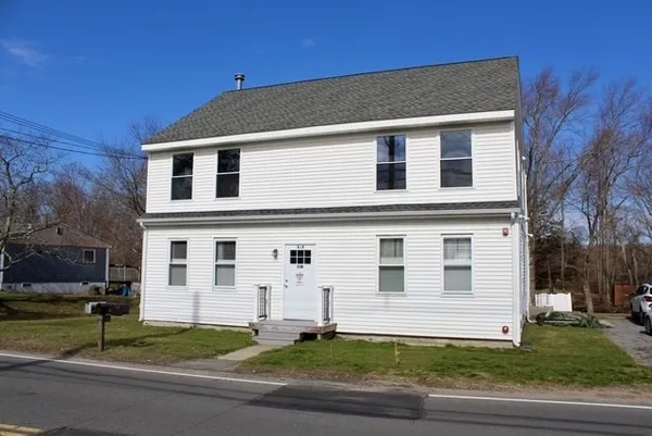 $2,100 | 118 South Main Street, Unit 2, Freetown, MA 02702