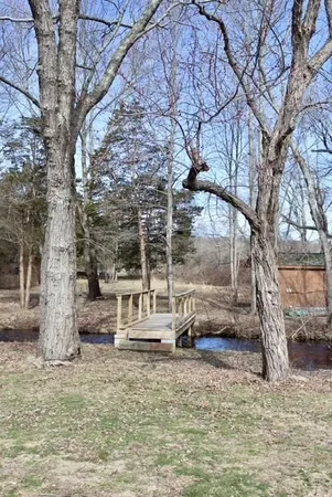 $2,100 | 118 South Main Street, Unit 2, Freetown, MA 02702