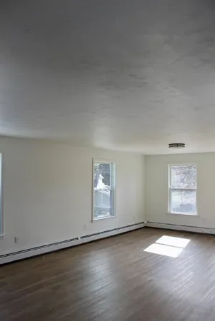 $2,100 | 118 South Main Street, Unit 2, Freetown, MA 02702