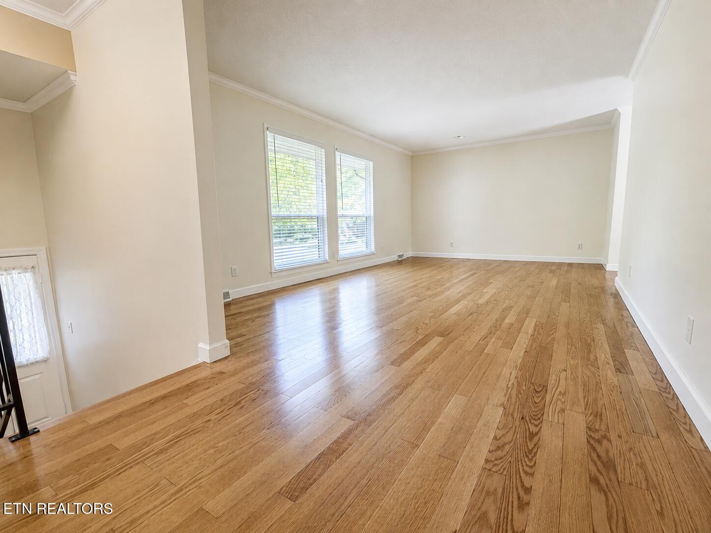 18 Moore Lane Oak Ridge, TN 37830 - Photo 3 of 27 Gallery Image 3