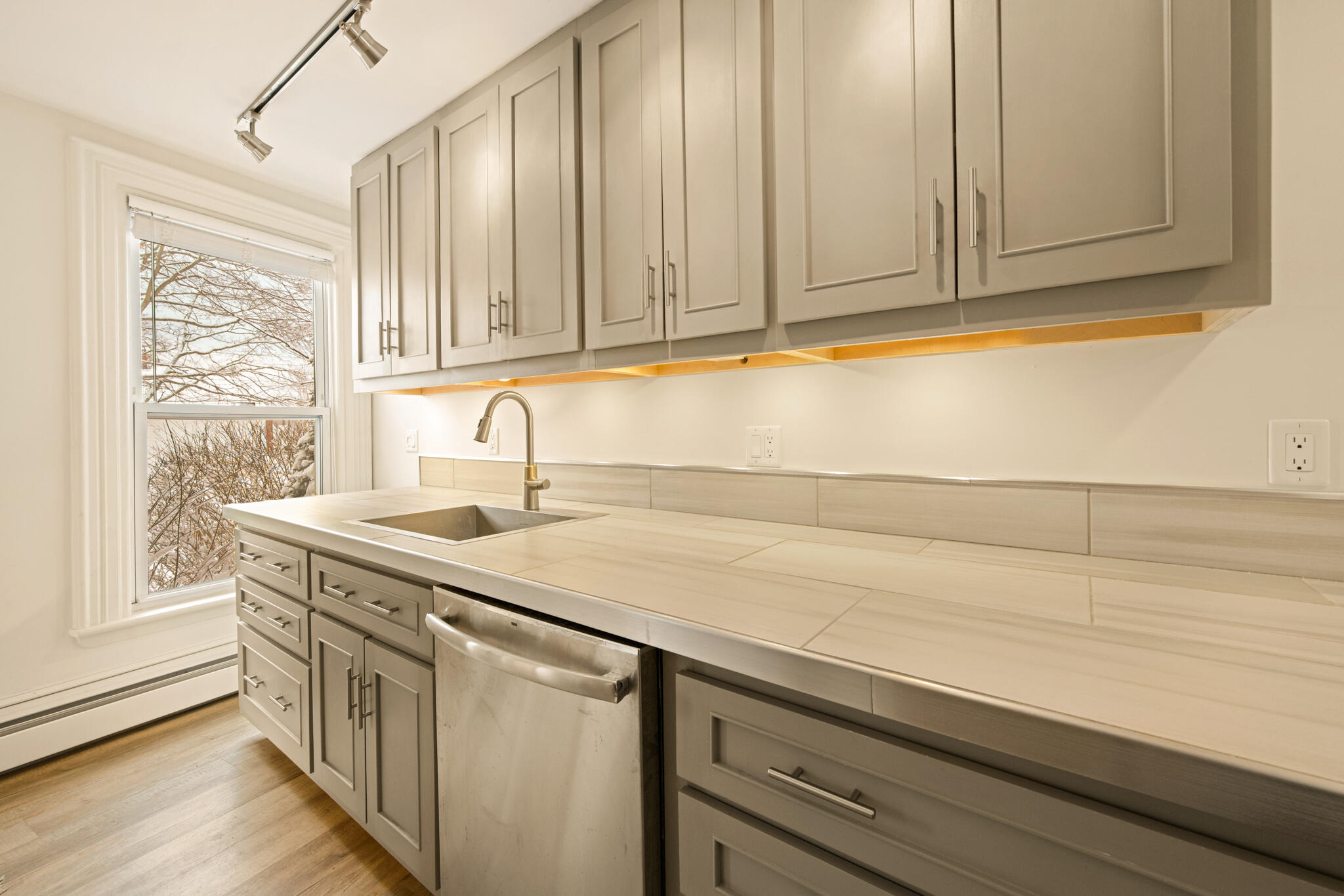 326 Union Street Bangor, ME 04401 - Photo 17 of 64 DSC_4387