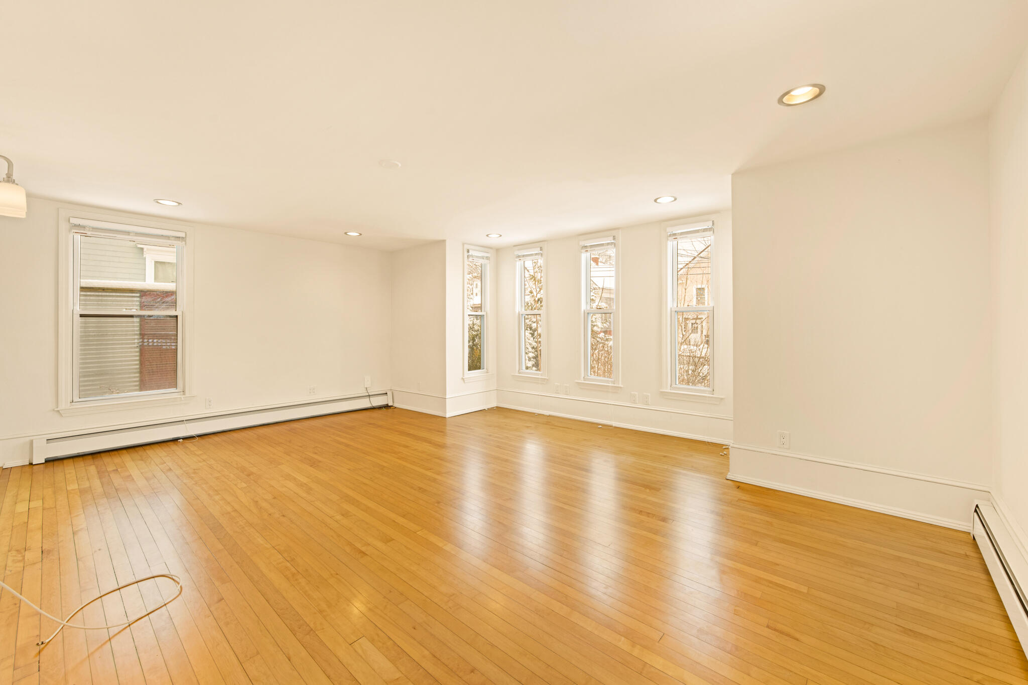 326 Union Street Bangor, ME 04401 - Photo 9 of 64 DSC_4337