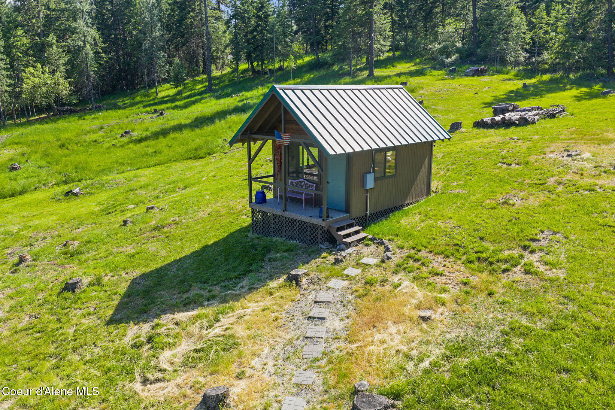 4125 South Wolf Lodge Terrace Road Coeur D'Alene, ID 83814 - Photo 47 of 55 Guest Cabin