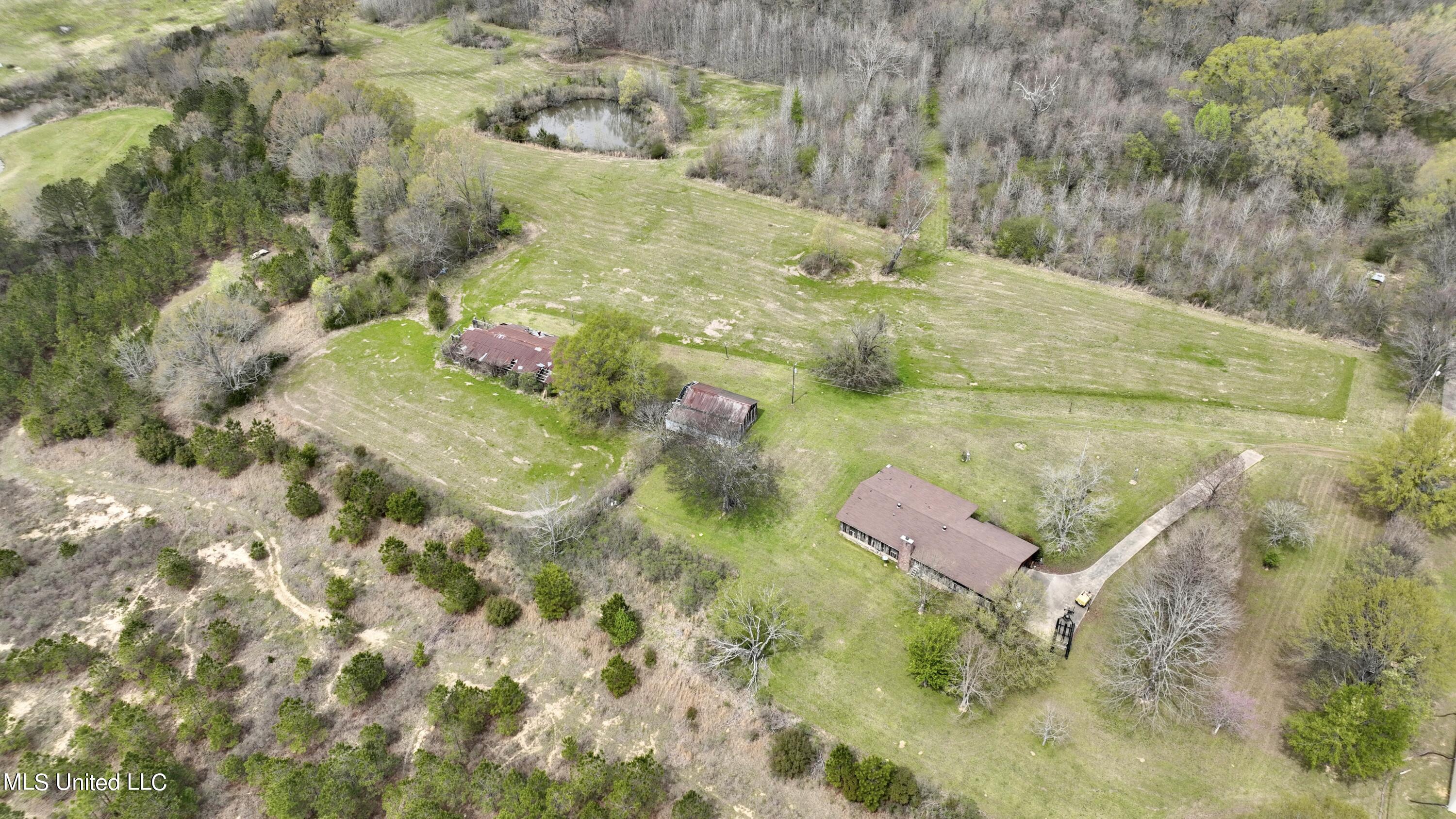 567 Countryside Place Madison, MS 39110 - Photo 1 of 41 Photo_1080295927_DJI_503_jpg_12020335_0_