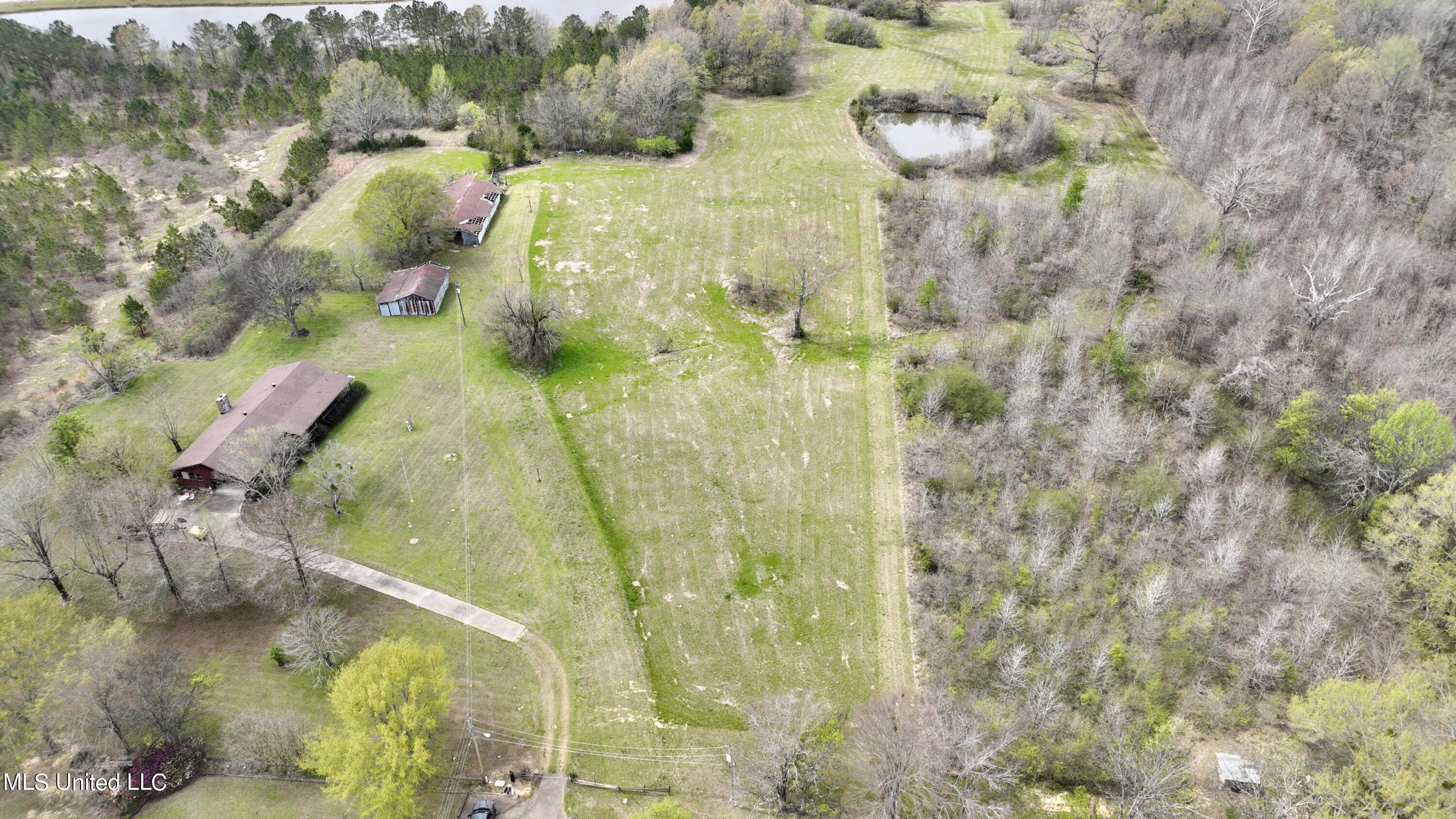 567 Countryside Place Madison, MS 39110 - Photo 16 of 41 Photo_1080295928_DJI_504_jpg_12545310_0_