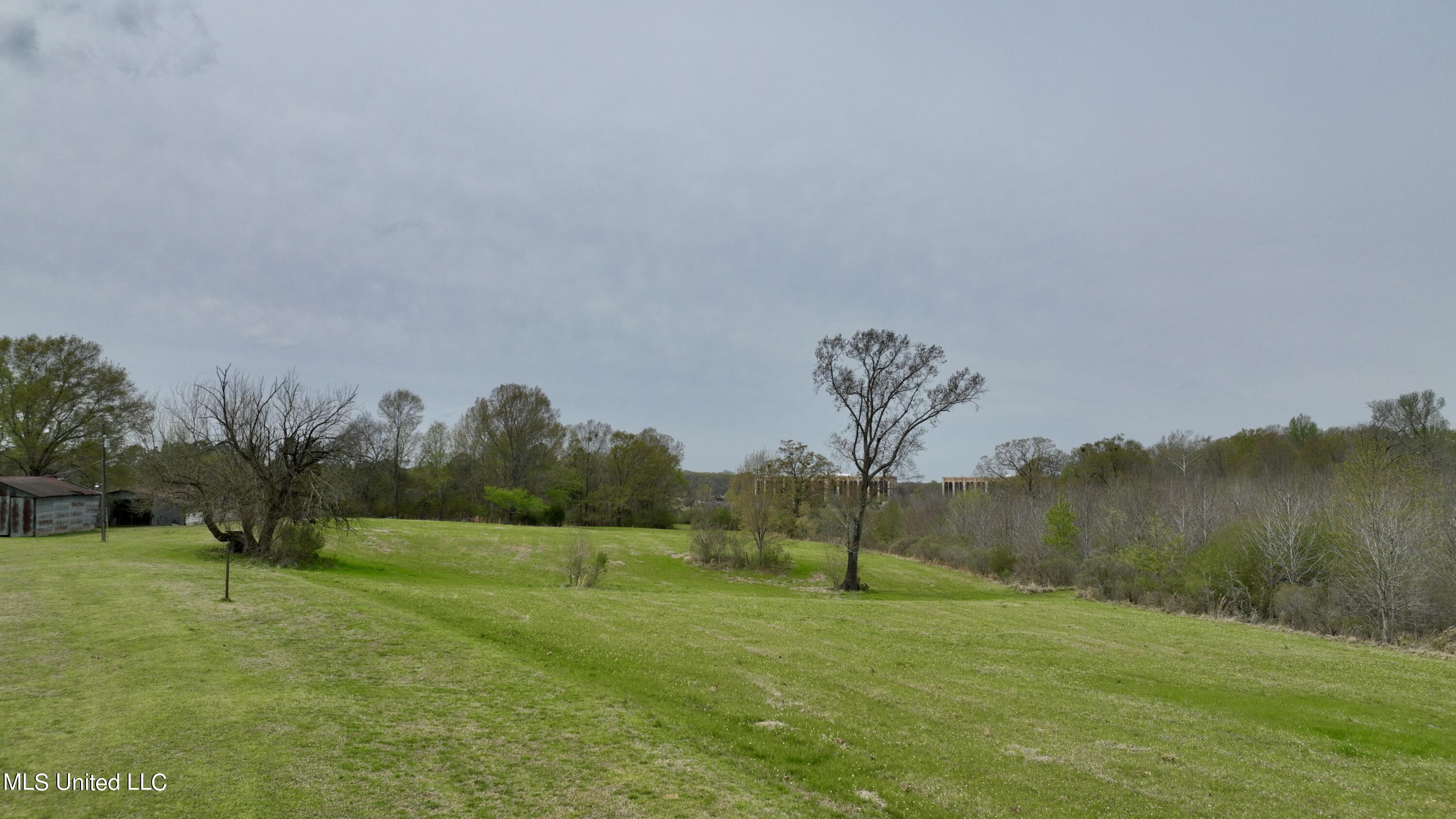 567 Countryside Place Madison, MS 39110 - Photo 20 of 41 Photo_1080295920_DJI_496_jpg_8964206_0_2