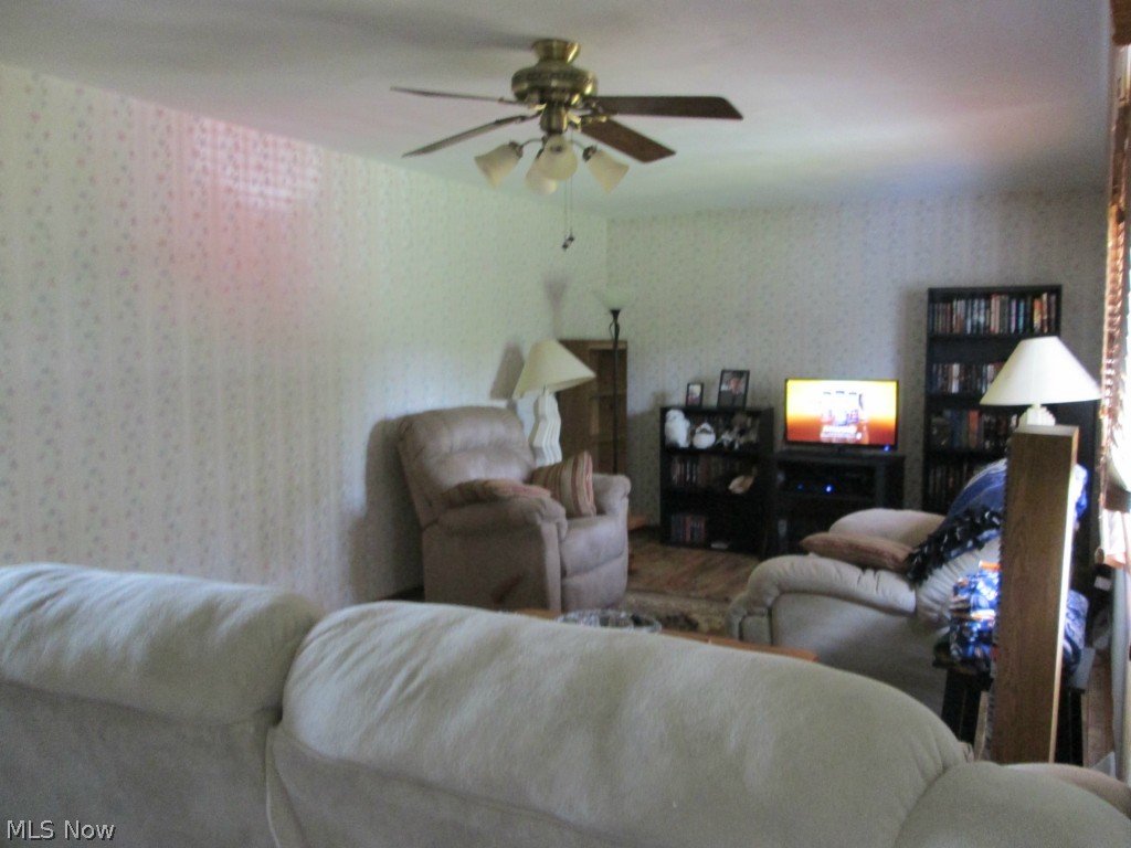 5282 Boston Road Brunswick, OH 44212 - Photo 4 of 5 Gallery Image 4