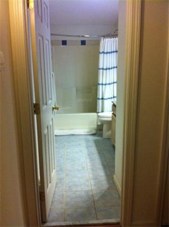 76 Long Pond Road Westfield, MA 01085 - Photo 9 of 12