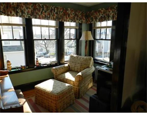 14 Havelock Road Worcester, MA 01602 - Photo 4 of 23