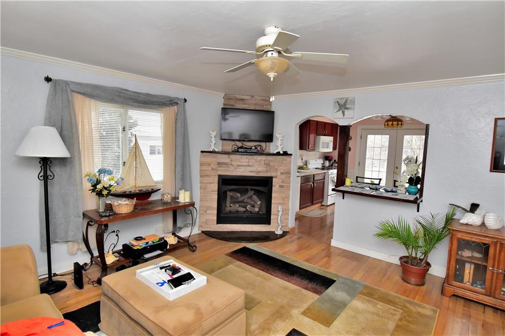 2045 McKinney Road Monroeville, PA 15146 - Photo 3 of 18