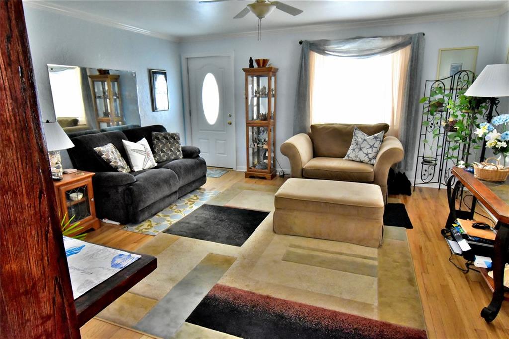 2045 McKinney Road Monroeville, PA 15146 - Photo 6 of 18