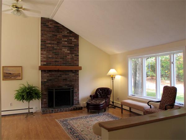 16 Forge Hill Road Franklin, MA 02038 - Photo 3 of 30 Gallery Image 3