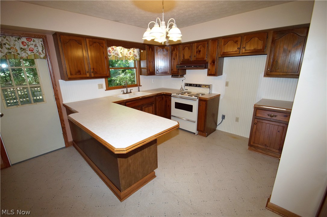 4202 Laubert Road Atwater, OH 44201 - Photo 12 of 31 newer kitchen sink