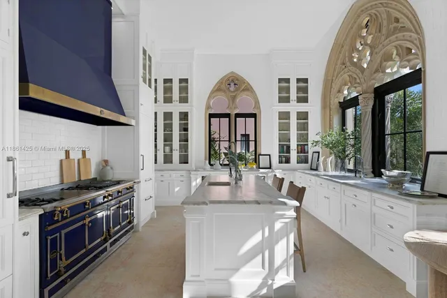 $24,000,000 | 1840 South Bayshore Lane, Miami, FL 33133