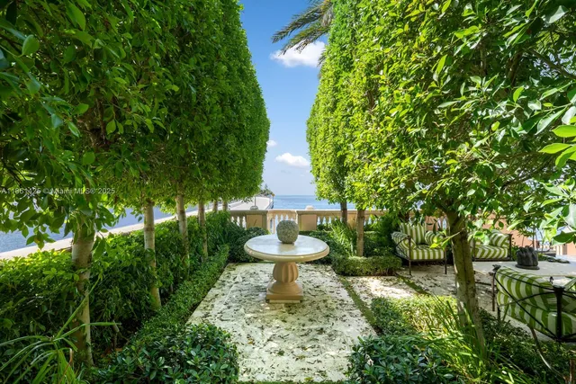 $24,000,000 | 1840 South Bayshore Lane, Miami, FL 33133