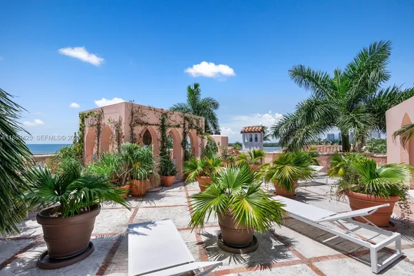 $18,900,000 | 1840 South Bayshore Lane, Miami, FL 33133