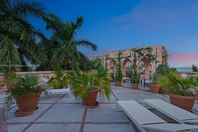 $24,000,000 | 1840 South Bayshore Lane, Miami, FL 33133